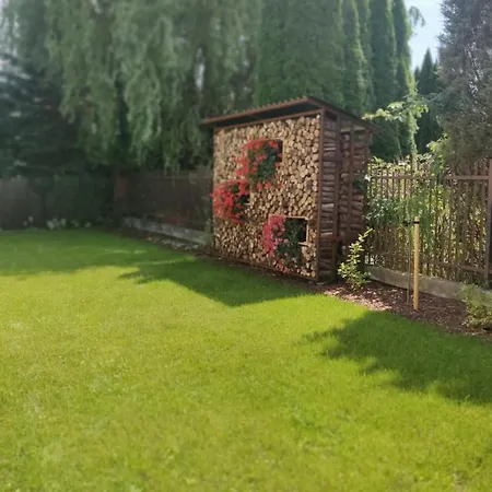 Willa Zacisze Lesznowola  Exterior foto
